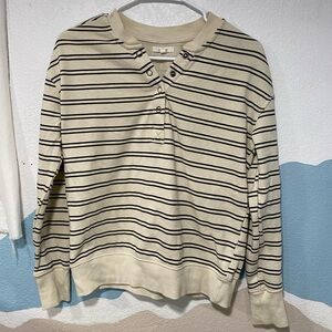 Striped maurices sweatshirt. Xs, black, off white, like new, mostly cotton